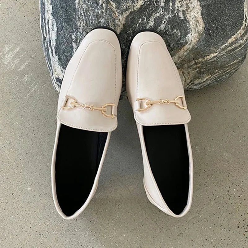 Comemore Damen Loafers – Slip-On Flats aus Mikrofaser, britischer Stil mit Metallakzent, runde Zehen, Frühling & Herbst