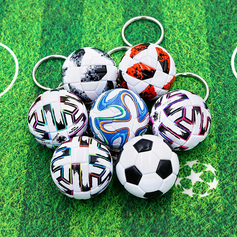PU-Leder 3D Fußball Schlüsselanhänger – Sportlicher Keychain & Taschenanhänger für Damen, Herren & Fußballfans