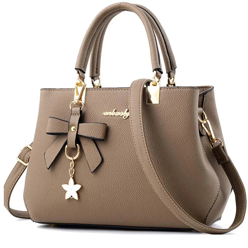 Damen PU-Handtasche – Crossbody & Messenger Bag mit Blumen-Design für Alltag & Shopping