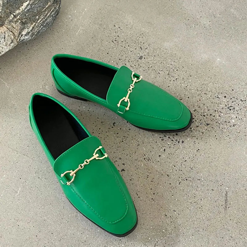 Comemore Damen Loafers – Slip-On Flats aus Mikrofaser, britischer Stil mit Metallakzent, runde Zehen, Frühling & Herbst