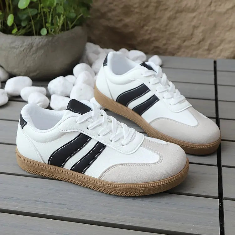 Damen Patchwork Sneaker aus PU-Leder – Modische Low-Top Schnürschuhe mit Streifen, flache Vulcanize Sportschuhe für Alltag & Freizeit