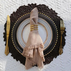 Runde schwarze Kunstleder Tischsets – Geprägte Luxus-Platzmatten, wasserdicht & rutschfest für Esstisch, Café & Küche (1/2/6 Stück)