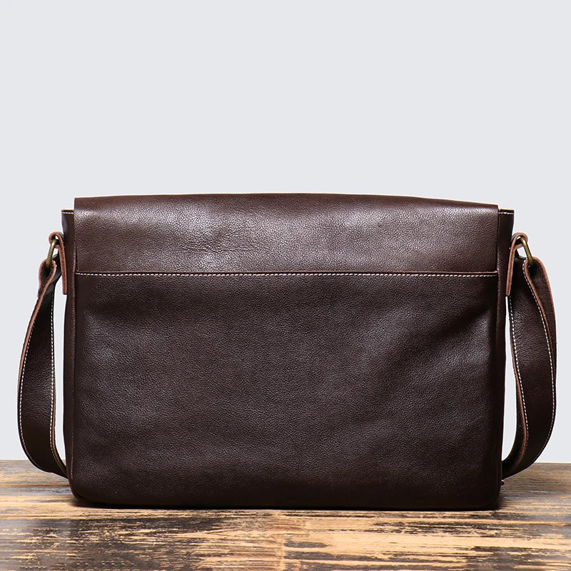 LEATHFOCUS Herren Leder-Umhängetasche – Top-Layer Cowhide Messenger Bag für 15-Zoll Laptop & Business