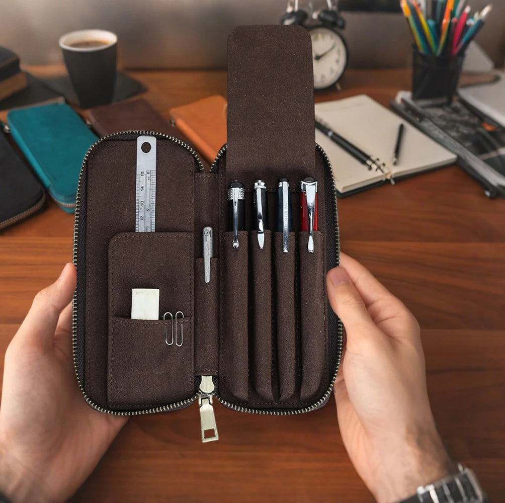 Handgefertigtes Leder Stifteetui mit 4 Fächern – Vintage Crazy Horse Pen Case mit Reißverschluss für Füllfederhalter & Büro
