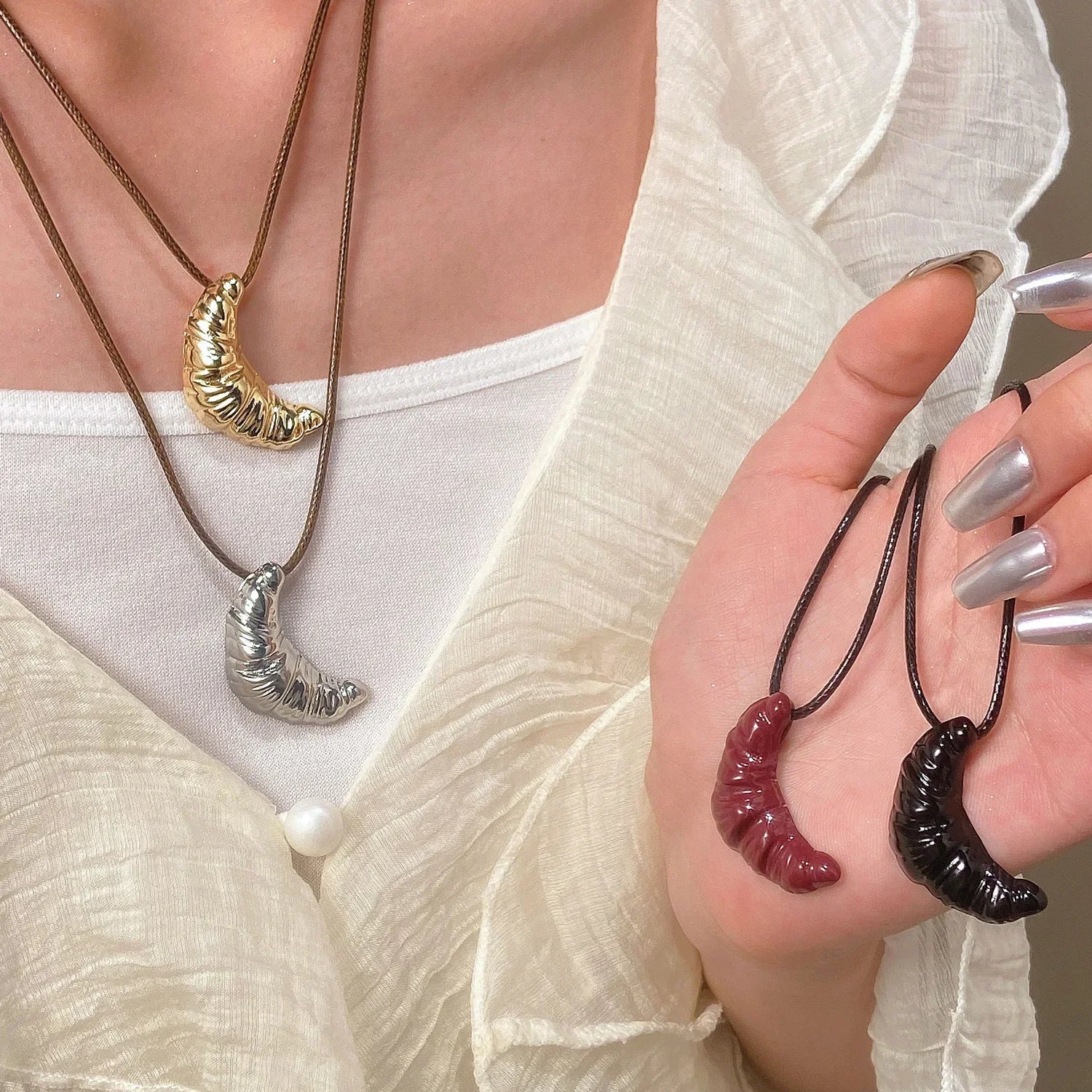 Lange Halskette mit Horn-Anhänger – Elegante Lederkordel Sweater Chain im Boho-Stil für Damen