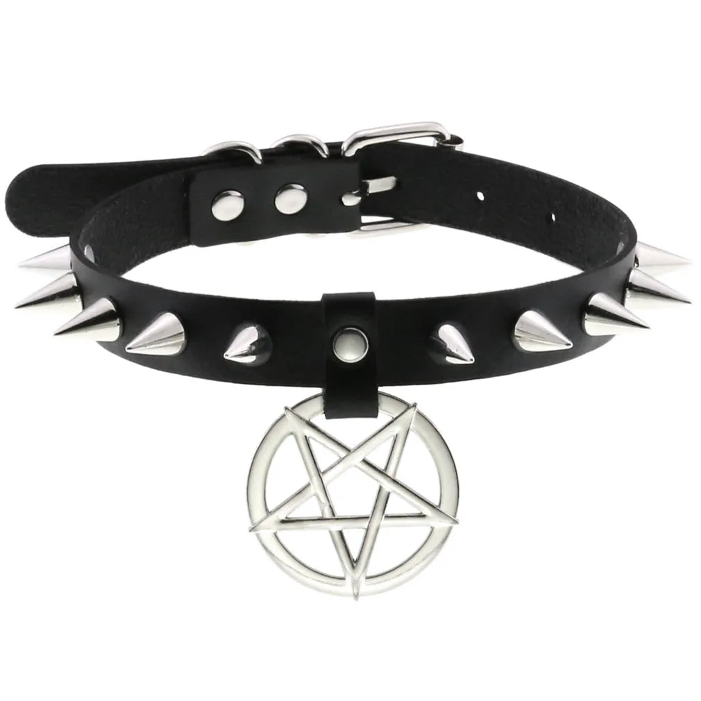 Punk Gothic Choker mit Nieten & Stern – PU-Leder Halsband mit Herz, Kreuz & Spikes im Harajuku Y2K Style für Damen