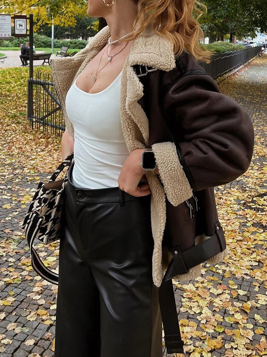 Damen Faux Lammfell Lederjacke – Kurze Bomberjacke mit Revers & Reißverschluss, warme Biker Aviator Jacke für Herbst & Winter