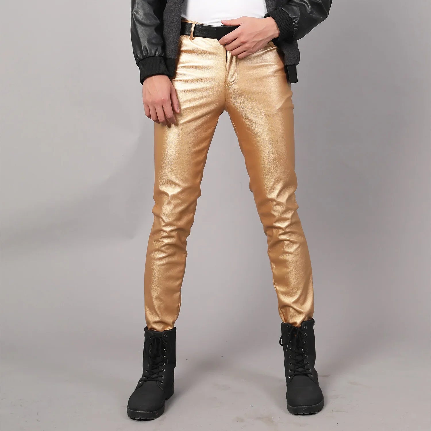Herren Stretch PU Lederhose im Biker-Stil – Modische Pencil Pants in Gold, Rot, Blau, Schwarz, Weiß & Silber (Gr. 28–40)