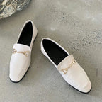 Comemore Damen Loafers – Slip-On Flats aus Mikrofaser, britischer Stil mit Metallakzent, runde Zehen, Frühling & Herbst