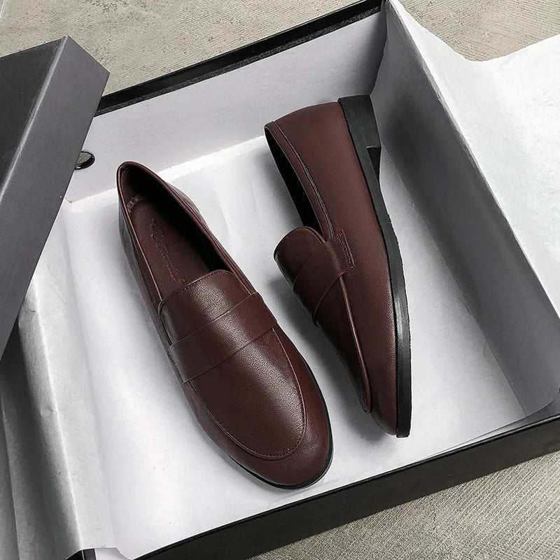 YBQJOO Damen Flats 2025 – Vintage Lederschuhe mit Rundzehen, rutschfest, britischer Stil, flache Alltagsschuhe für Frühling und Herbst