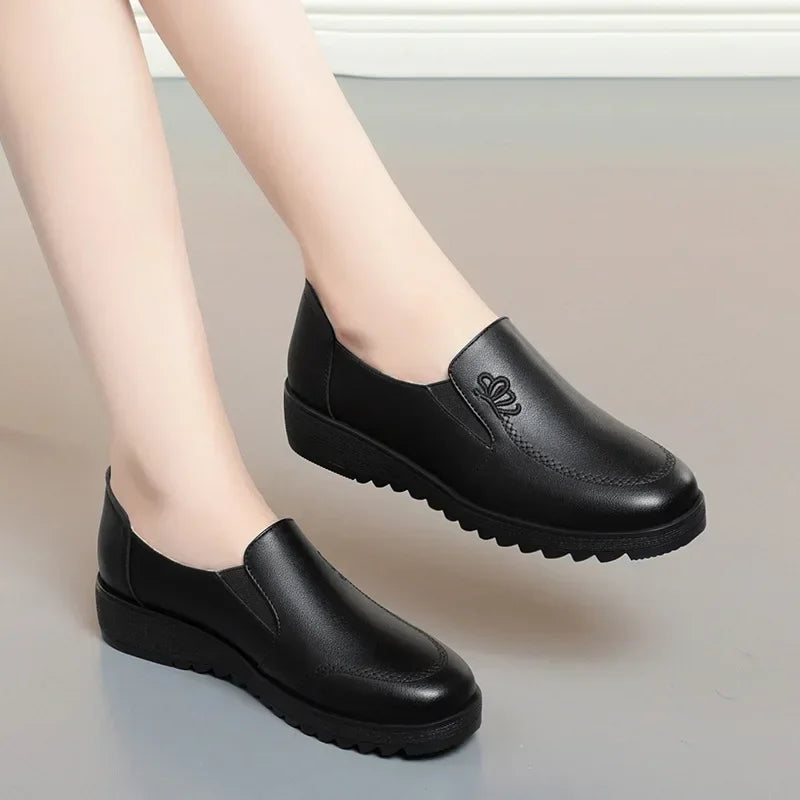 YanCloud Mocassins en Cuir pour Femmes – Bequeme Slip-On Flats Mit 3 cm Absatz, Mokassins Atmungsaktive pour Alltag &amp; Autofahren