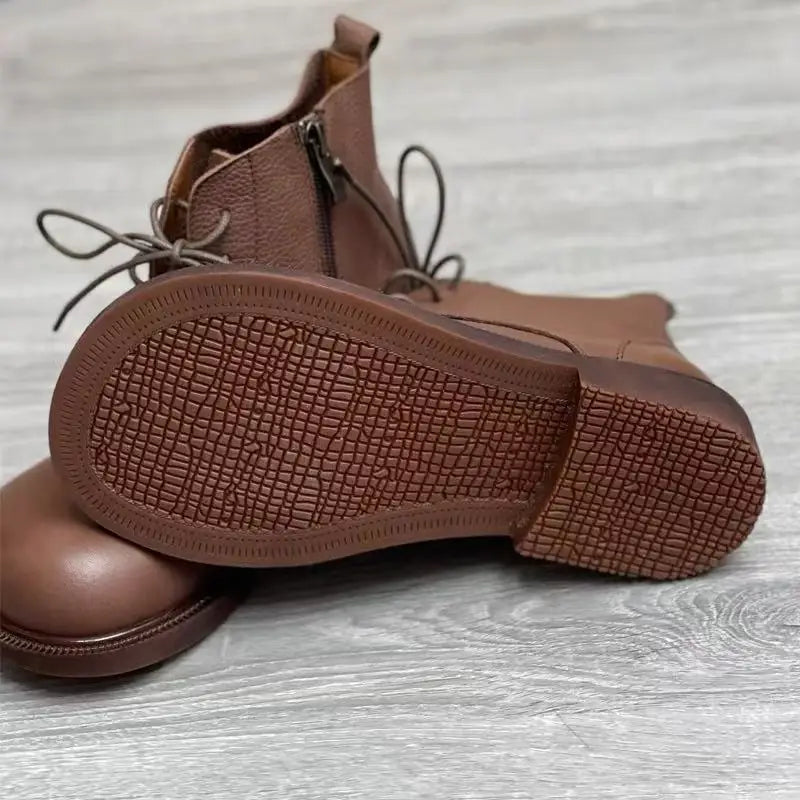 Handgefertigte Damen Leder Kurzstiefel aus Echtleder – Bequeme Flat Heel Boots mit breiter Zehenform, Warme Freizeitstiefel im British Style