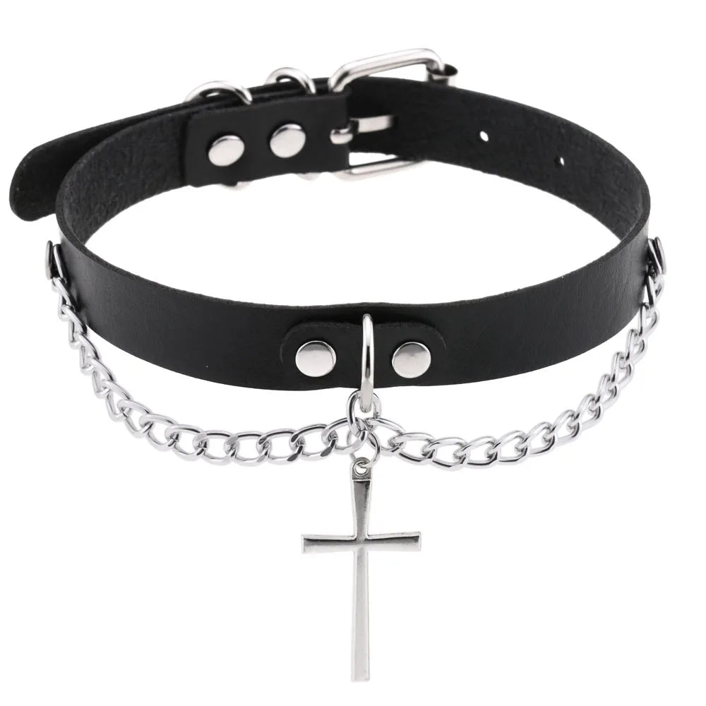 Punk Gothic Choker mit Nieten & Stern – PU-Leder Halsband mit Herz, Kreuz & Spikes im Harajuku Y2K Style für Damen