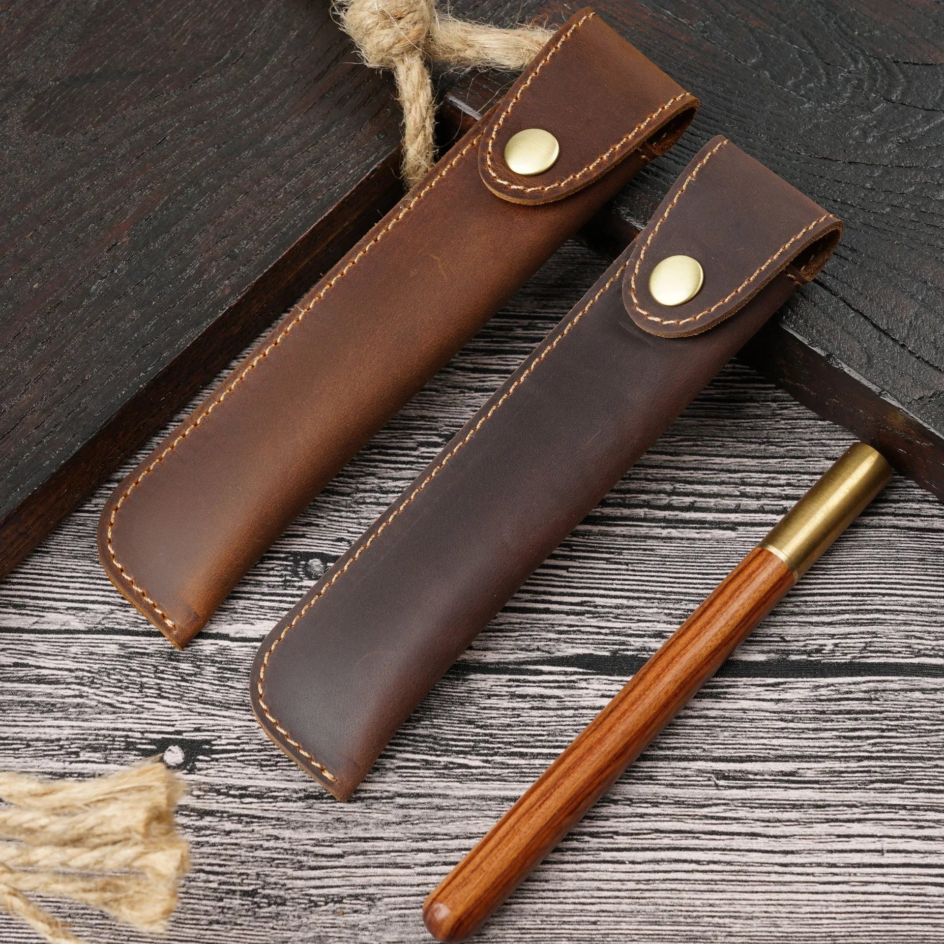 Vintage Leather Stifteetui aus Echtleder – Handgefertigtes Retro Pen Case for Füllfederhalter &amp; Schreibwaren | Schutz &amp; Stil pour l'école et le bureau 