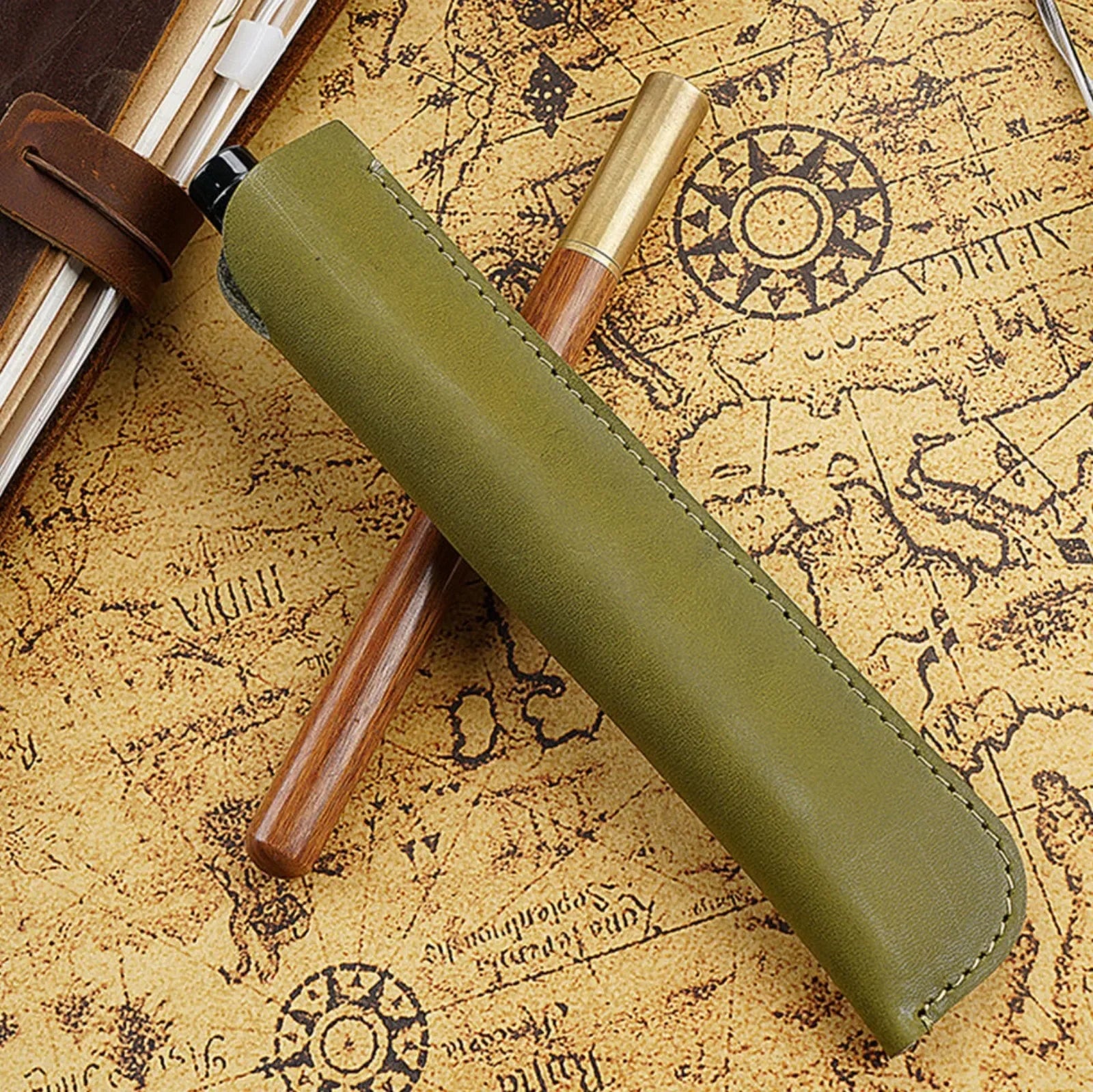 Retro Leder Stifteetui aus Echtleder – Schlichter Single Pen Holder im Vintage-Stil für Schule &amp; Büro