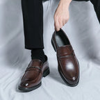 Mocasines de cuero de negocios para hombre: zapatos clásicos sin cordones con forma de zehenform, zapatos de vestir elegantes para la oficina, el tiempo alto y todos los días 