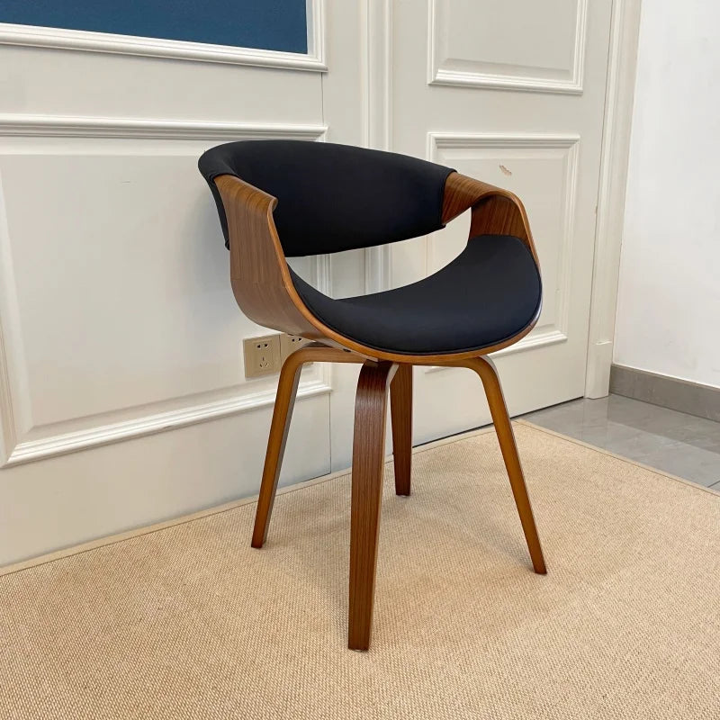 Mid-Century Esszimmerstuhl mit geschwungener Rückenlehne – Gepolsterter Armlehnenstuhl aus Stoff oder Kunstleder mit Holzbeinen, moderner Accent Chair