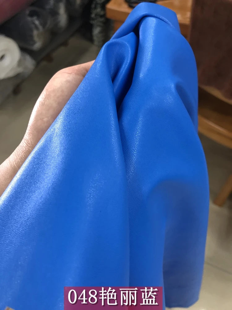 Dünnes weiches Kunstleder Meterware – Tissu en cuir PU élastique avec revêtement pour vêtements, sacs et projets de bricolage 