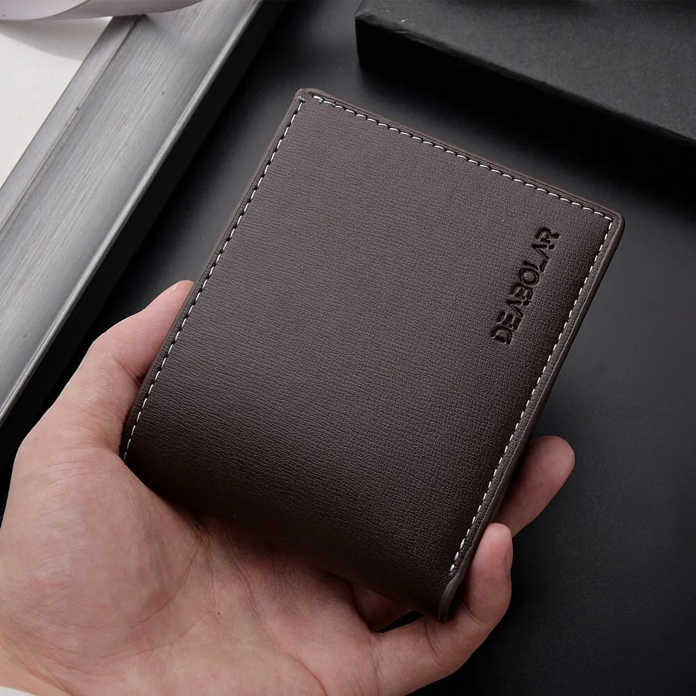 DEABOLAR Herren Kurz-Geldbörse – Dünnes PU-Leder Wallet mit Kartenhalter, Falt-Design &amp; England-Style 