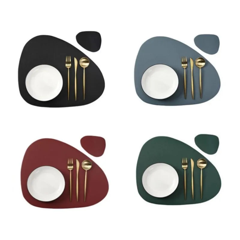 Dreieckige Kunstleder Tischsets & Untersetzer – Nordische Platzmatten für Küche, Esstisch & Weihnachtsdekoration (1/4/10 Sets)