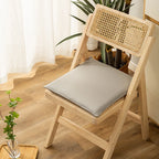 Quadratisches Stuhlkissen aus PU Leder 40×40 cm - Wasserdichtes Memory-Foam Sitzkissen für Esszimmer, Homeoffice &amp; Alltag 
