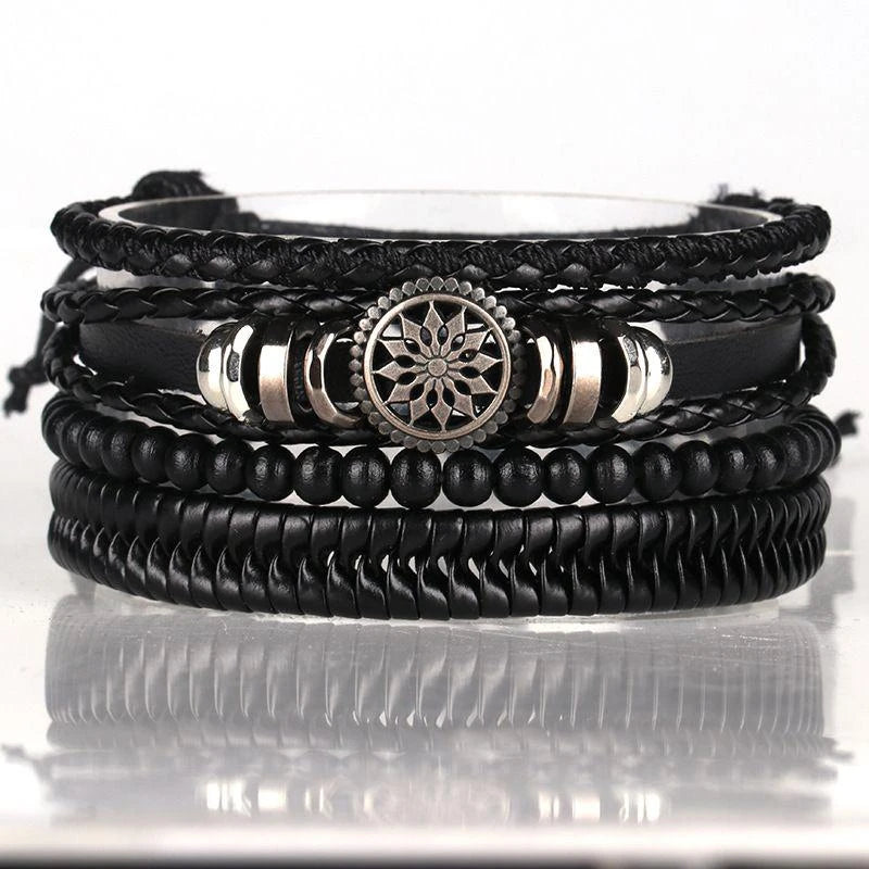 Geflochtenes Herrenarmband im Leder-Look – Trendiges Rundarmband mit silberfarbener Legierung, moderner Männer Armschmuck 06/2024