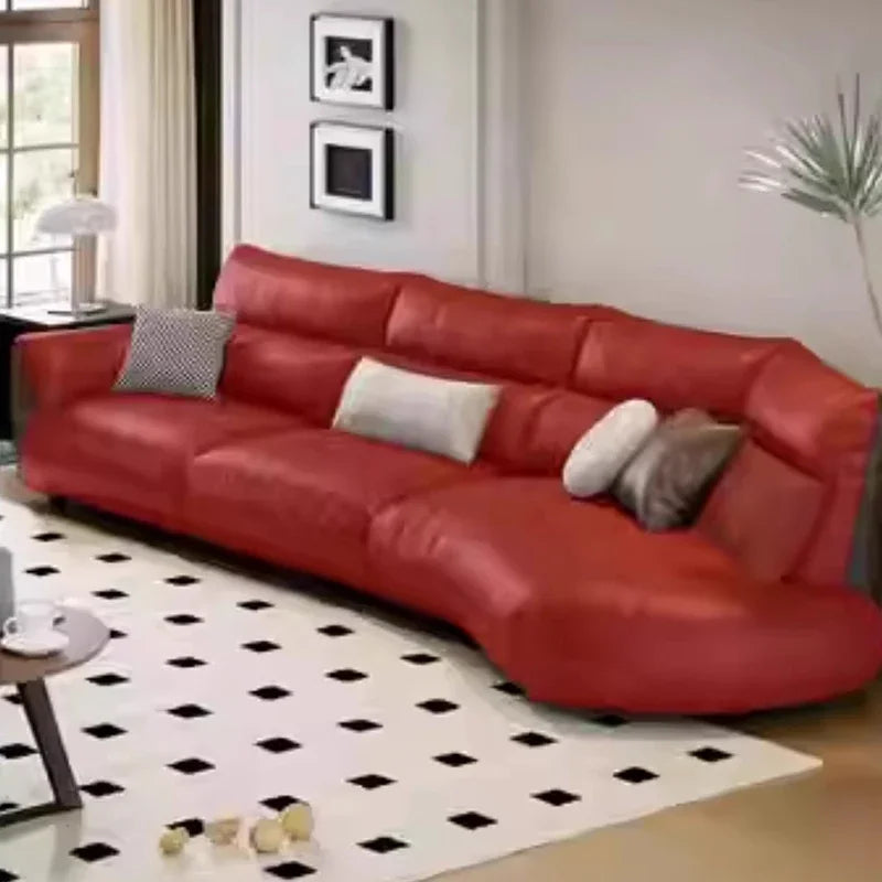 Luxuriöses Designer-Ledersofa im chinois-modernen Stil – Geschwungenes Wohnzimmer-Sofa aus Rindsleder, komfortables Relax-Canap for stilvolles Wohnen