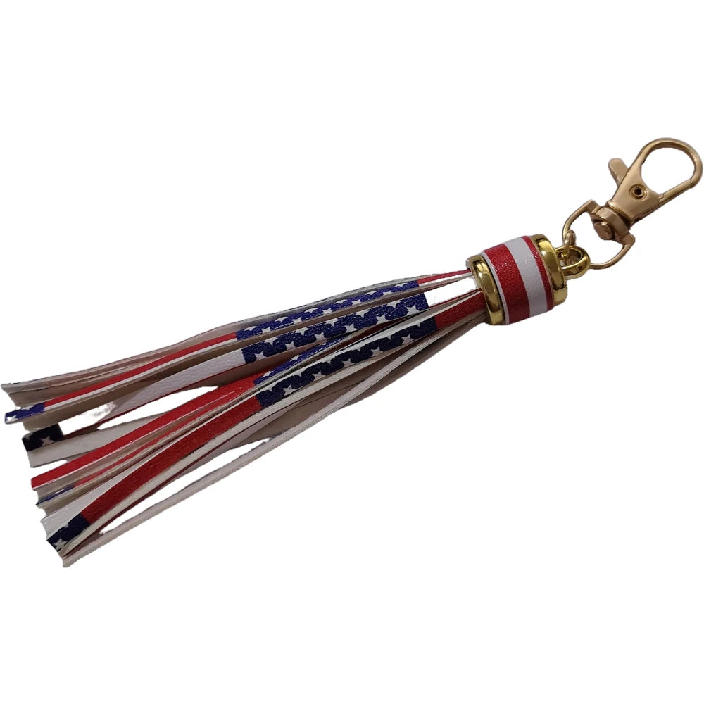 Edler Leder Quasten Schlüsselanhänger mit Karabinerhaken – Eleganter Tassel Keychain & Taschenanhänger in Goldoptik für Damen