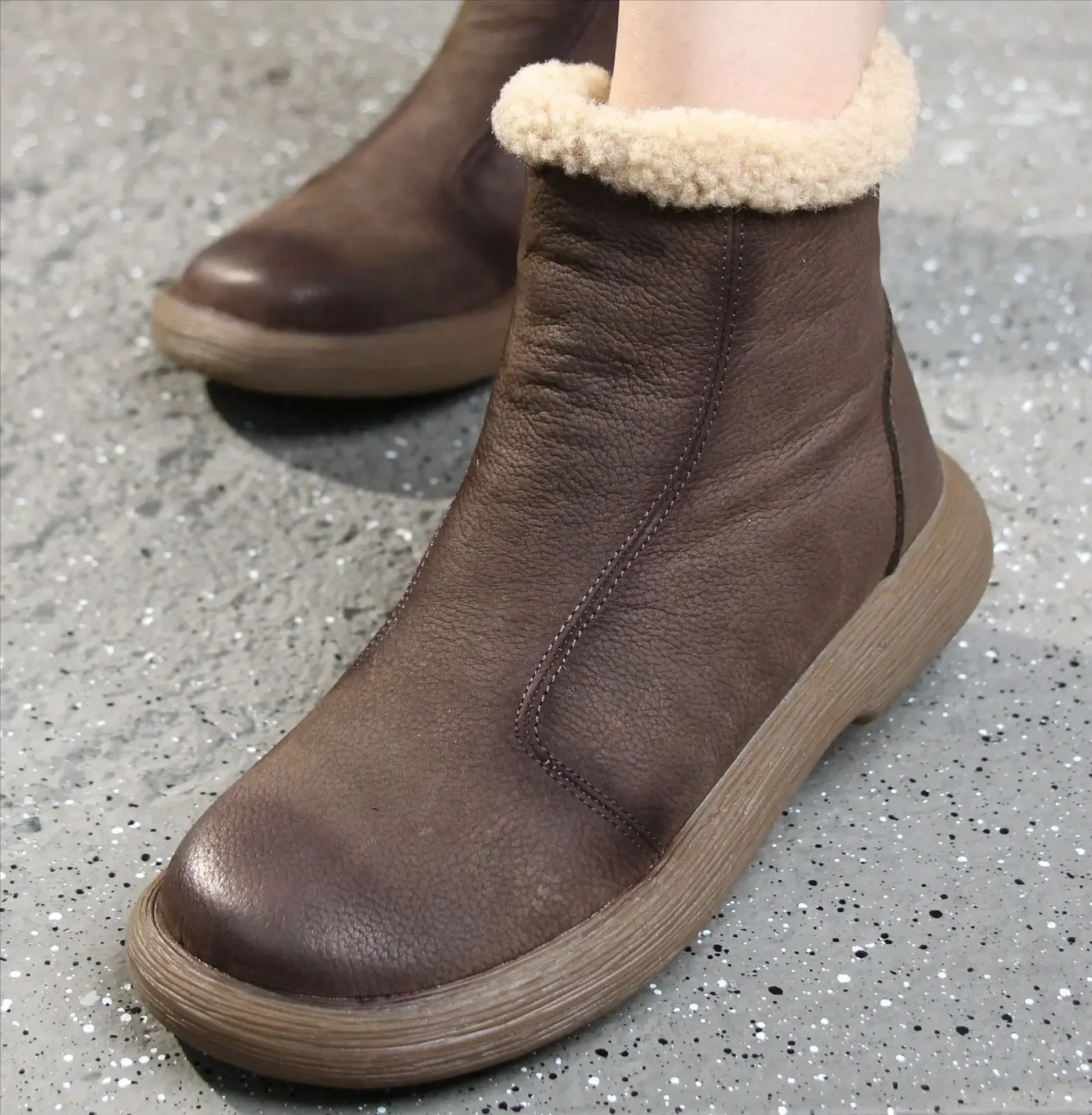 Handgefertigte Damen Stiefeletten aus echtem Leder – Warme Retro Ankle Boots mit Rundspitze & Reißverschluss (Größe 35–45)