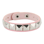 Punk Rock Lederarmband mit Nieten – Einreihiges PU Leder Cuff Armband mit quadratischen Spikes, Unisex Wristband für Damen & Herren