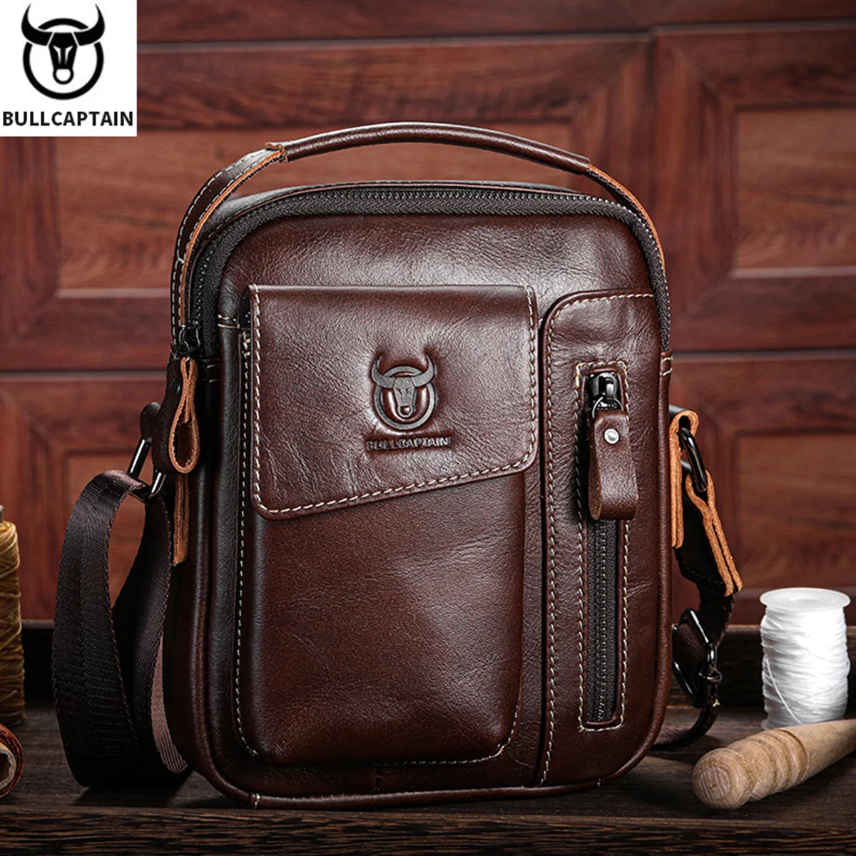 BULLCAPTAIN Herren Leder Messenger Bag – Casual Business Schultertasche für Smartphone & Essentials
