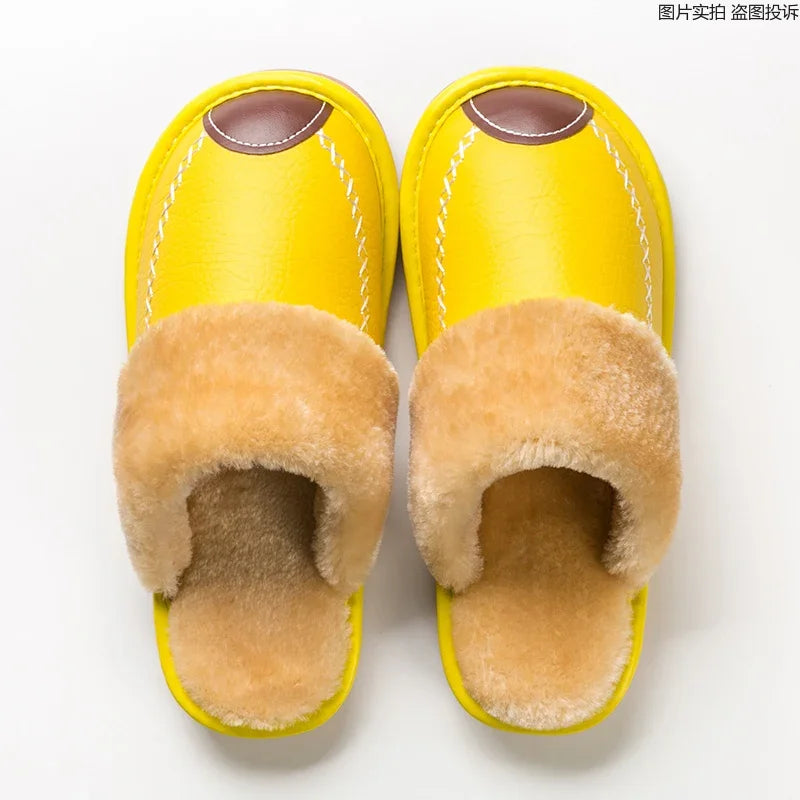 Herren Winter Hausschuhe aus PU-Leder – Warme Indoor Slipper mit Plüschfutter, Rutschfeste &amp; Wasserabweisende Lederschuhe für Zuhause 