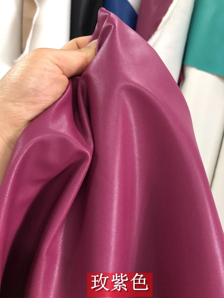 Dünnes weiches Kunstleder Meterware – Tissu en cuir PU élastique avec revêtement pour vêtements, sacs et projets de bricolage 