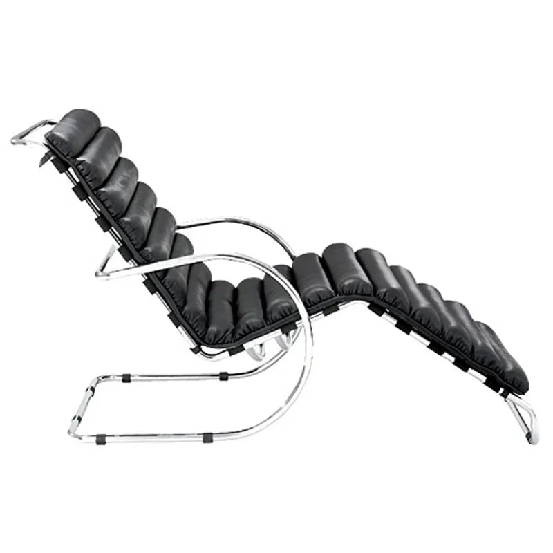 Antiker Designer-Loungesessel aus Edelstahl mit Lederarmlehnen – Luxus Freizeit-Sessel im modernen Minimalstil für Wohnzimmer