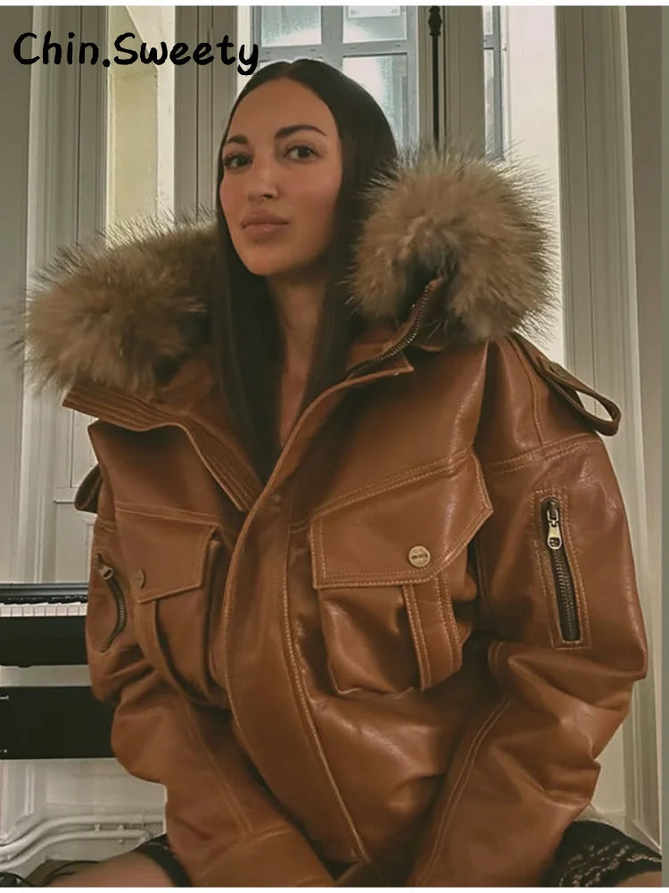 Damen Lederlook Zweiteiler 2025 – High-Street Set aus Jacke & Hose mit abnehmbarer Kunstfell-Kapuze, Herbst- & Winter-Outfit mit Stil