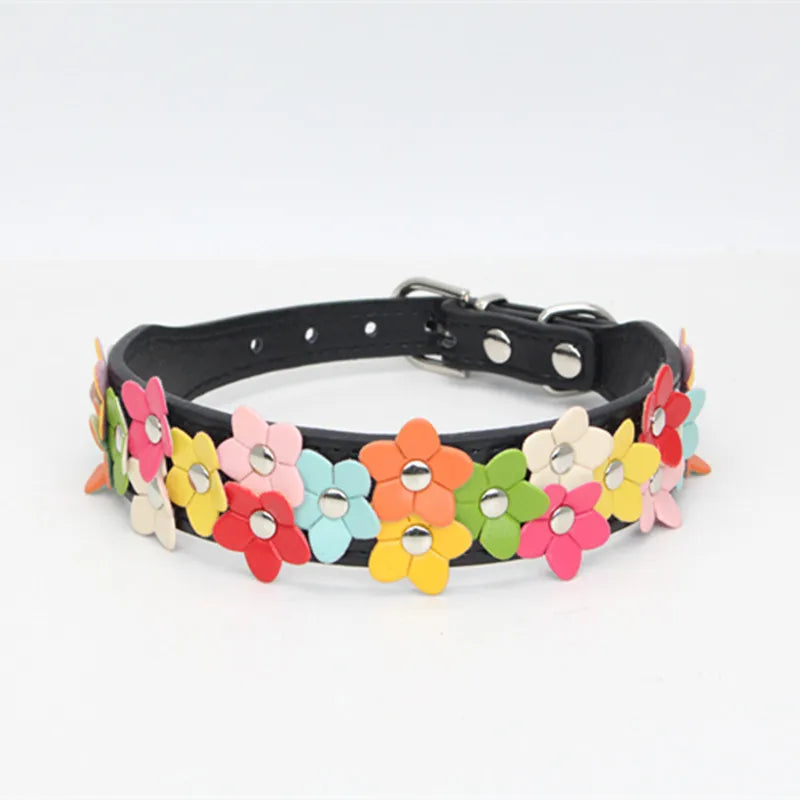 Buntes Blumen Hunde-Halsband aus Leder – Doppelreihiges Flower Pet Collar mit Schnalle für Welpen & kleine Hunde