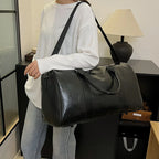 Große PU-Leder Reisetasche mit viel Stauraum – Modische Travel Duffle & Tote Bag, Sport-, Business- und Schultertasche
