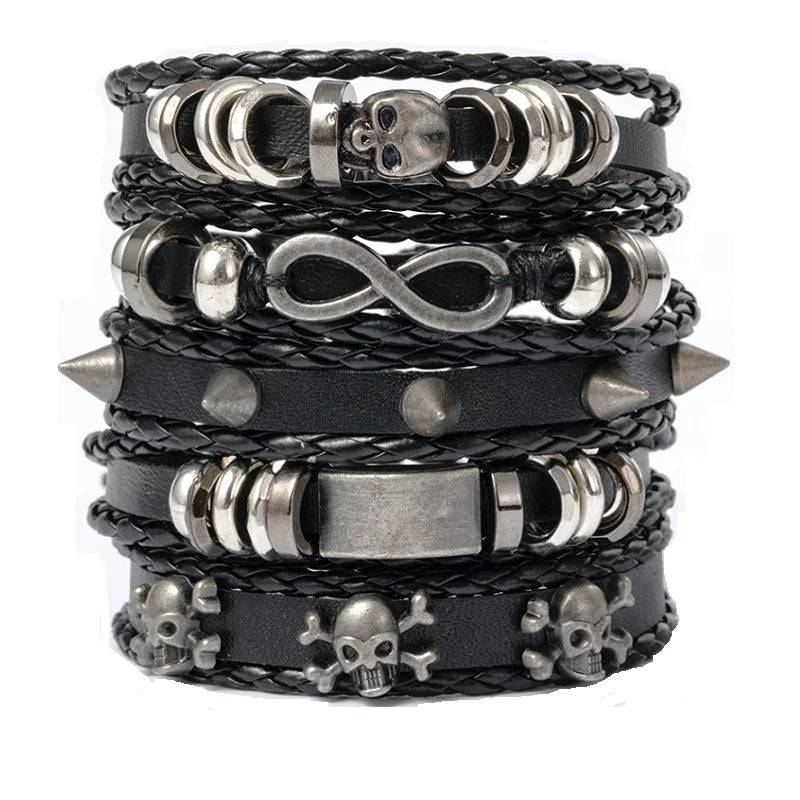 Conjunto de brazalete de cuero multicapa punk: brazalete gótico antiguo con encanto de totenkopf, Augen y Stern en estilo rock Y2K para hombres