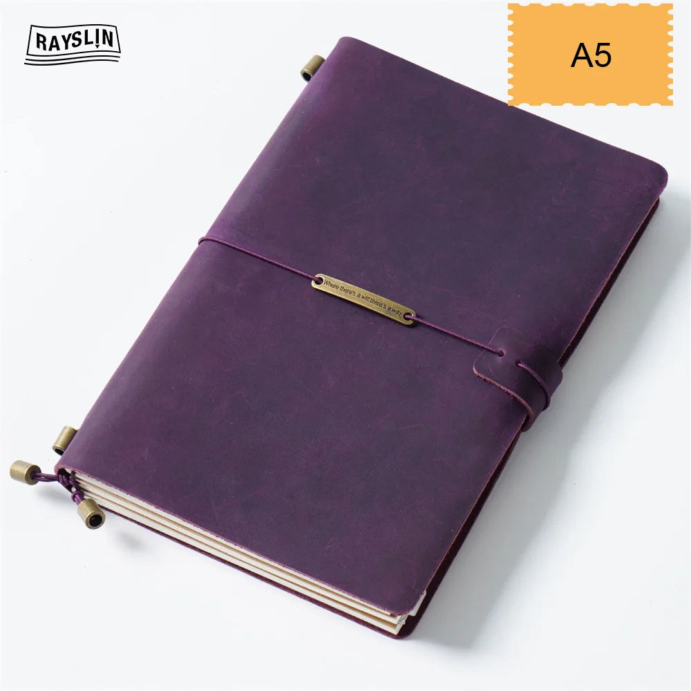 Edles Leder-Reisetagebuch aus Crazy-Horse-Rindsleder – Personalisierbares Notizbuch in 7 Farben & 4 Größen