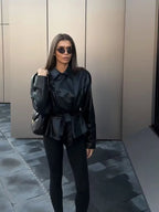 ETJ Damen PU Leder Trenchcoat 2025 – Kurzer Kunstledermantel mit Gürtel, eleganter Casual Lederoptik-Mantel für Herbst &amp; Winter