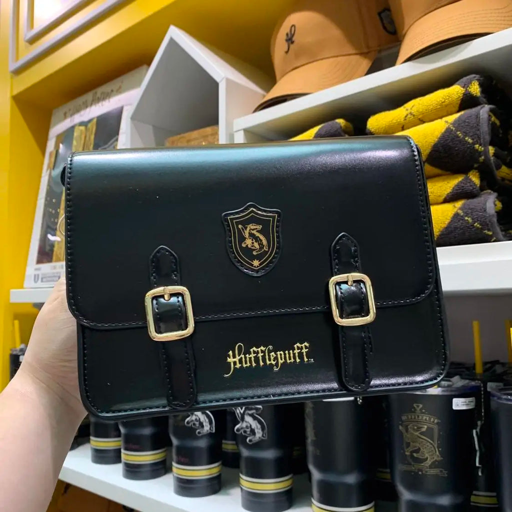 MINISO Harry Potter Rucksack & Crossbody Bag – PU Leder Schul- & Freizeitrucksack im Hogwarts Design für Damen & Herren