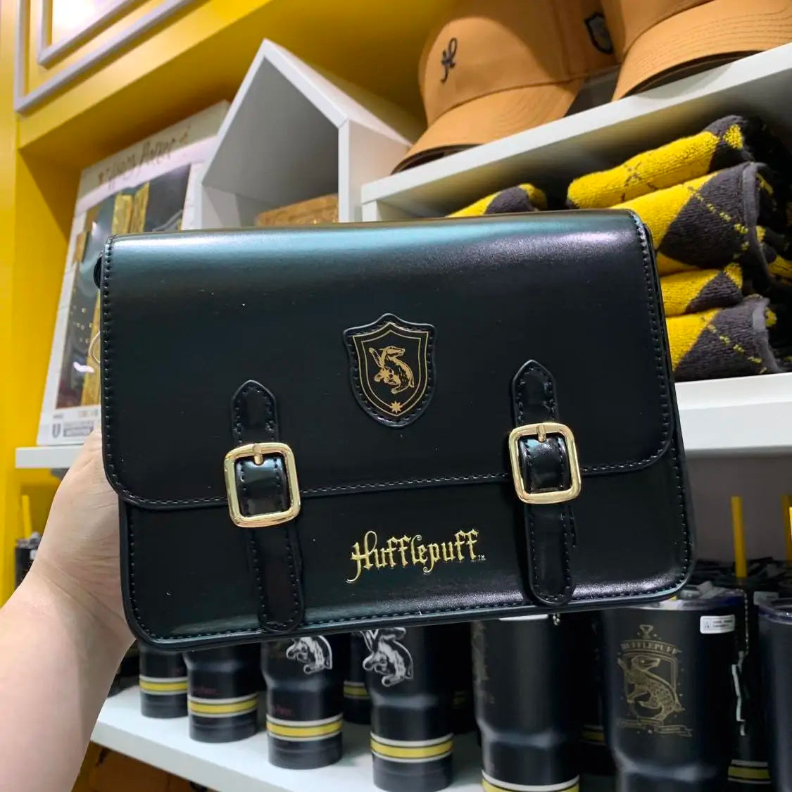 MINISO Harry Potter Rucksack & Crossbody Bag – PU Leder Schul- & Freizeitrucksack im Hogwarts Design für Damen & Herren