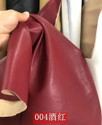 Dünnes weiches Kunstleder Meterware – Tissu en cuir PU élastique avec revêtement pour vêtements, sacs et projets de bricolage 