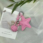 Fünfzackiger Stern Schlüsselanhänger aus Leder – Creativer Keyring mit geflochtener Lederkugel, stilvoller Taschen- &amp; Autoschmuck 