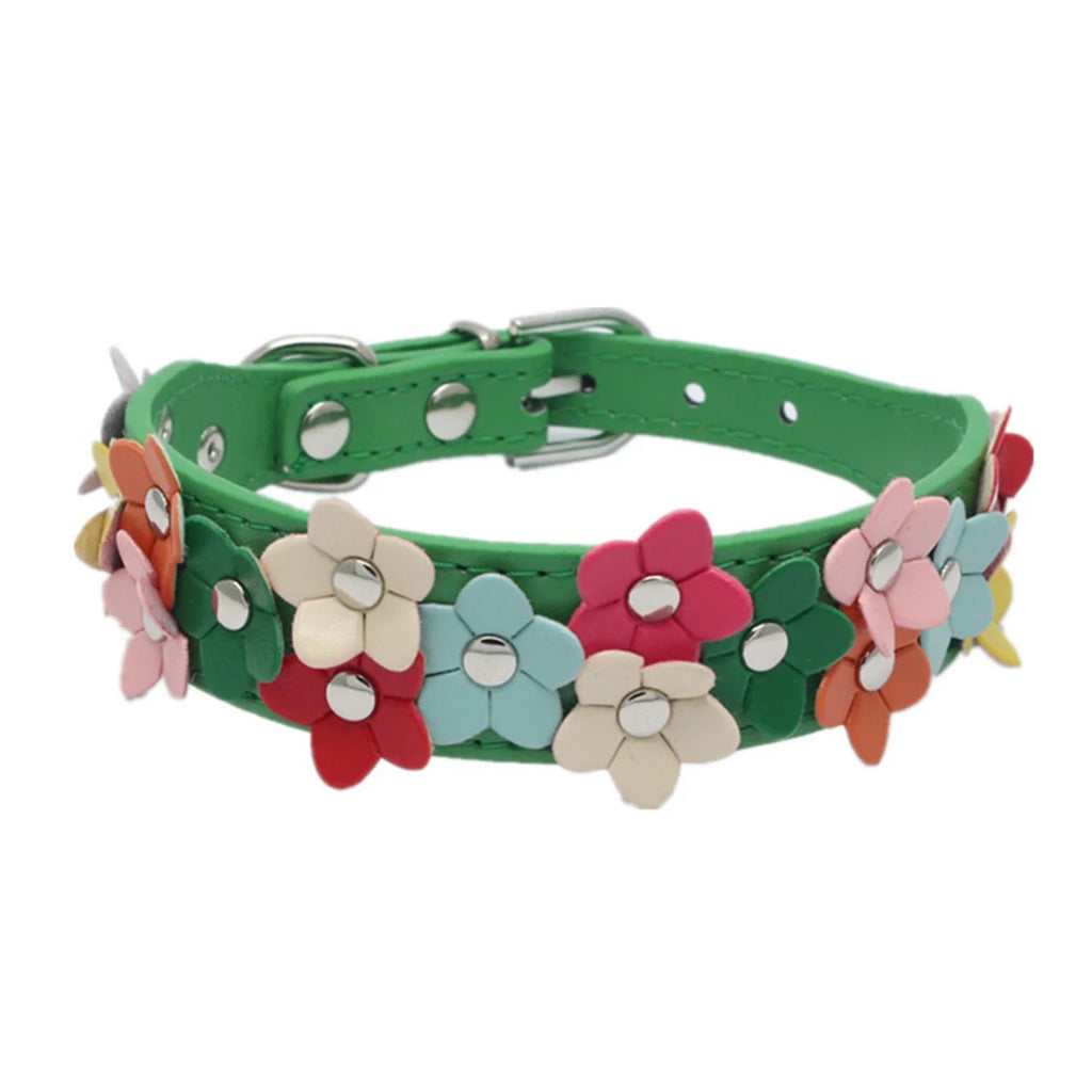Blumen Hunde- & Katzenhalsband aus PU-Leder – Leichtes, verstellbares Flower Pet Collar für Welpen, kleine & mittelgroße Hunde