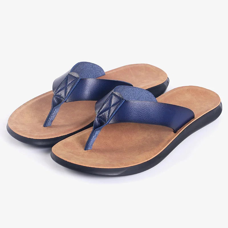 FUQIAO Sandalias de verano para hombre, chanclas romanas clásicas, cómodas, zapatillas de piel sintética con goma elástica para playa y exteriores 