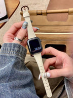 Elegante pulsera de cuero con bucle para Apple Watch de mujer – Correa de cuero de gran calidad de 38–46 mm y 49 mm para las series 1–11, SE y Ultra