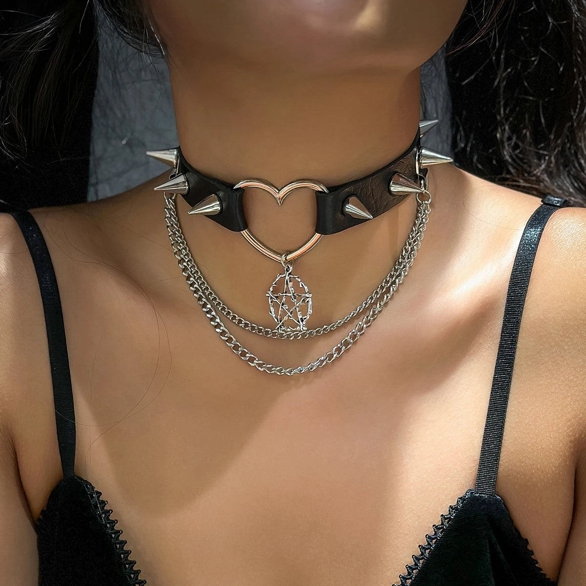 Harajuku Punk Choker aus schwarzem PU-Leder – Gothic Halsband mit Nieten & Stern-Anhänger für Damen