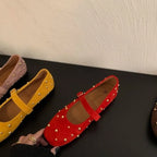 UETEEY Dames Mary Jane Flats 2025 – Sommer Ballerina Schuhe aus Wildleder mit Nieten, Bequeme Runde Zehen Casual Flats für Frauen