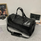 Minimalistische Herren Reisetasche – Schwarze PU Leder Weekender Bag, wasserfest, große Kapazität für Sport, Fitness und Kurztrips